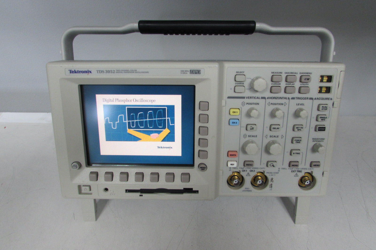 Tektronix TDS3052 Digital Storage Oscilloscope 500MHZ, 5GS/s, 2ch