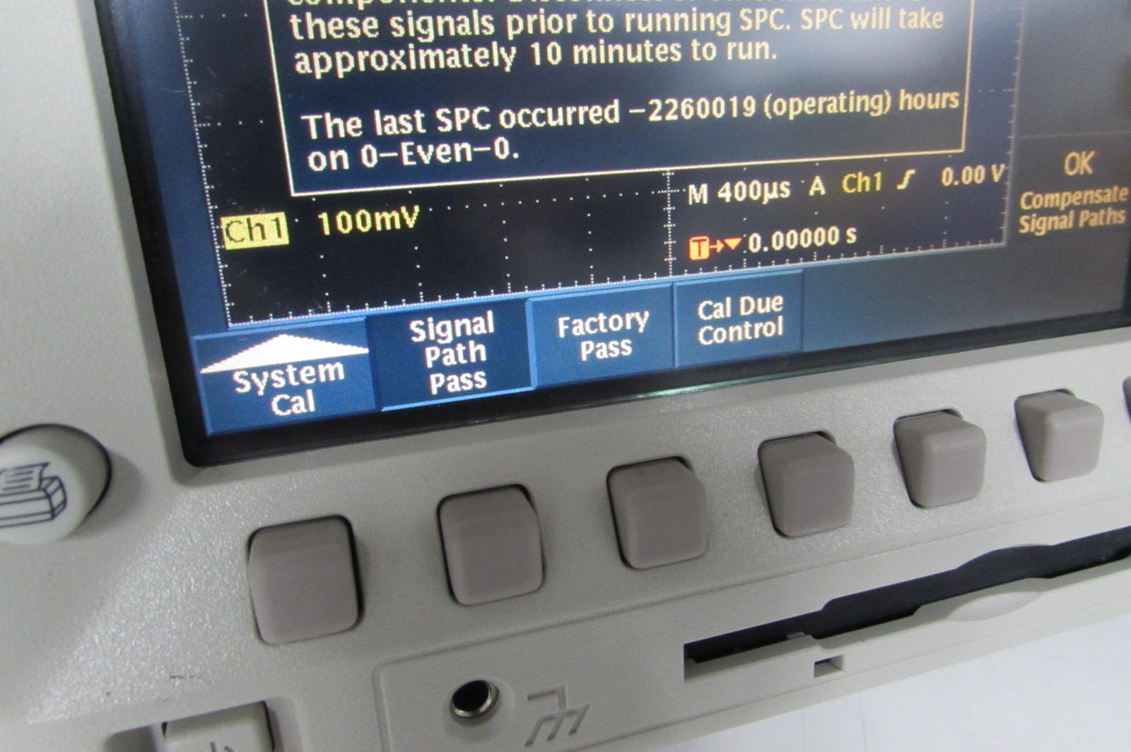 Tektronix TDS3052 Digital Storage Oscilloscope 500MHZ, 5GS/s, 2ch