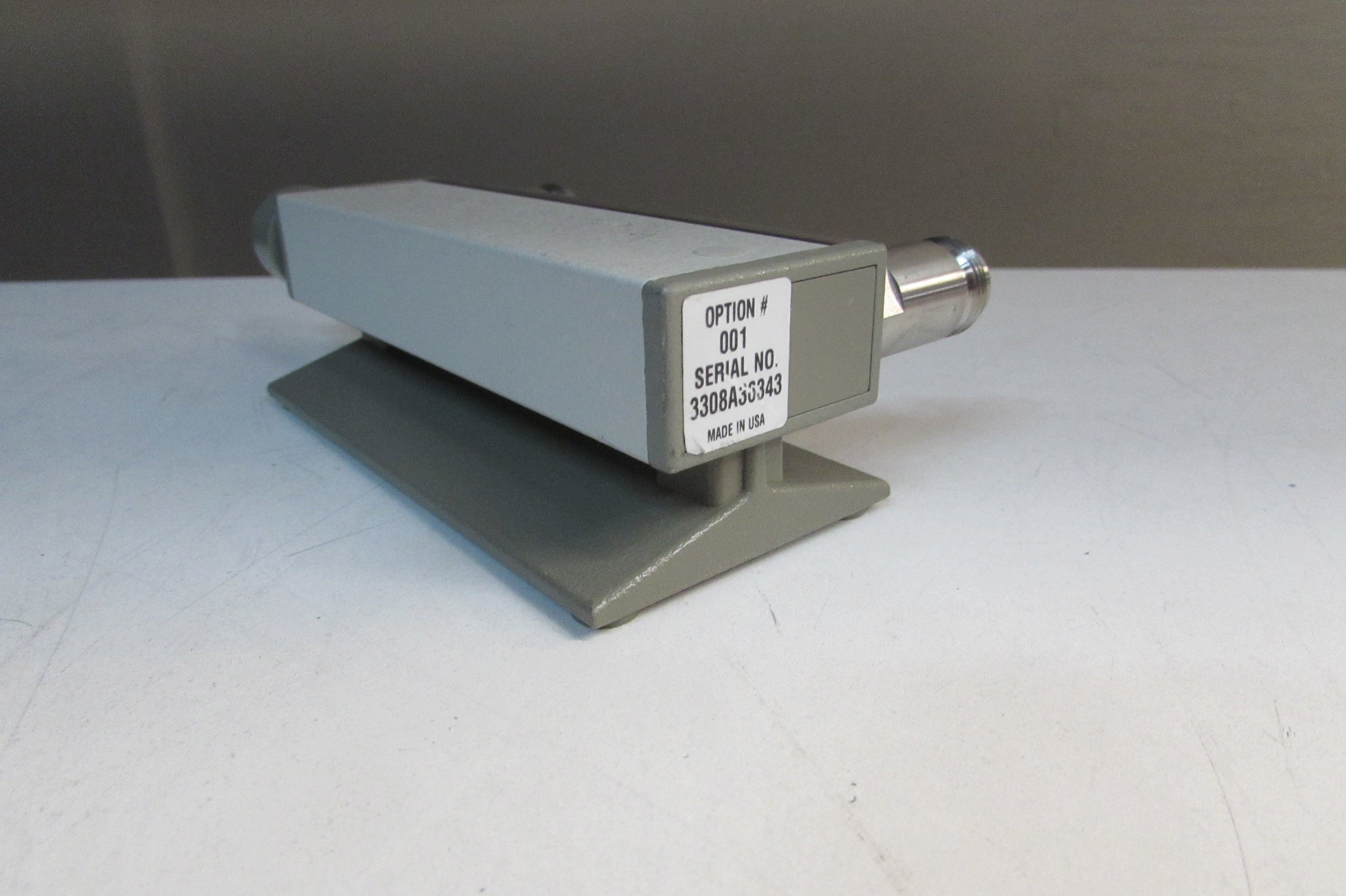 Agilent 8494A Manual Step Attenuator DC-4 GHz, 0-11 dB, 1 dB Agilent 8494A Manual Step Attenuator DC-4 GHz, 0-11 dB, 1 dB